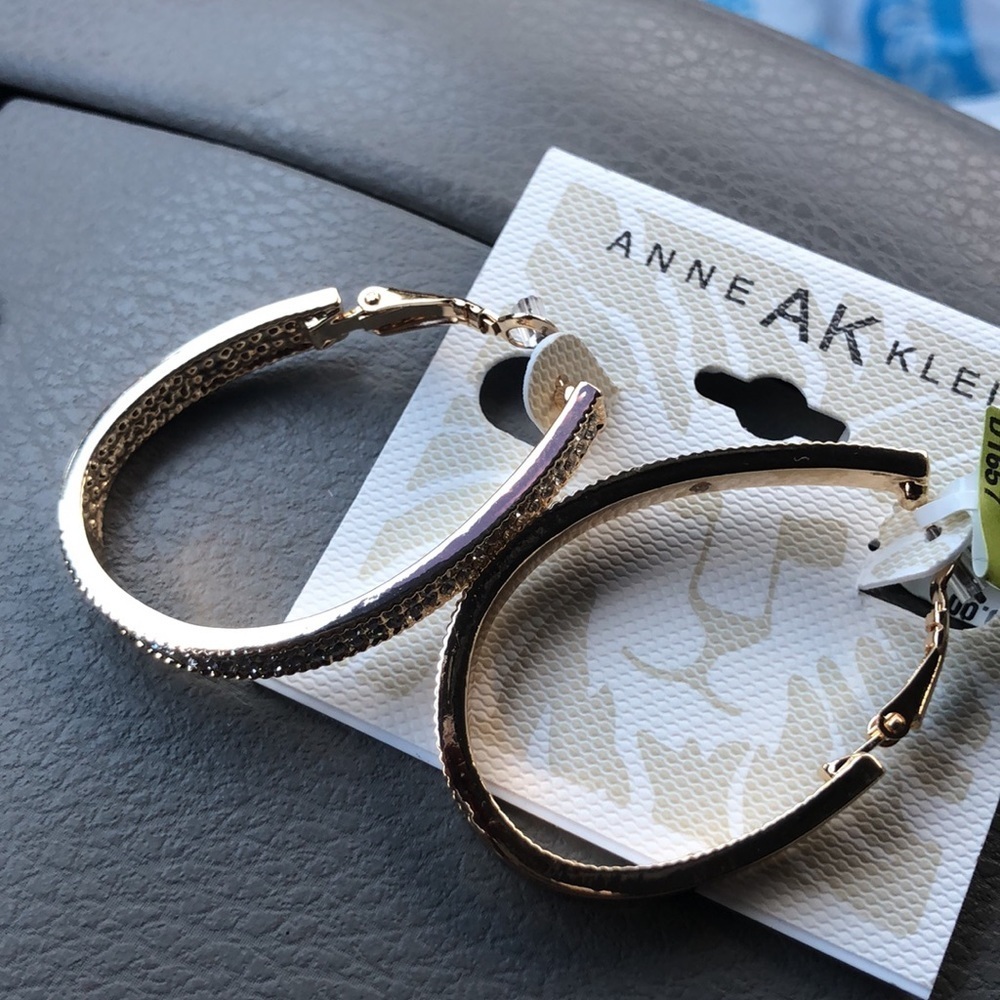 Anne Klein earring - Picture 2 of 4